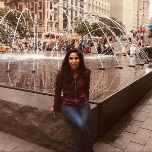 Meet your Posher, Melissa